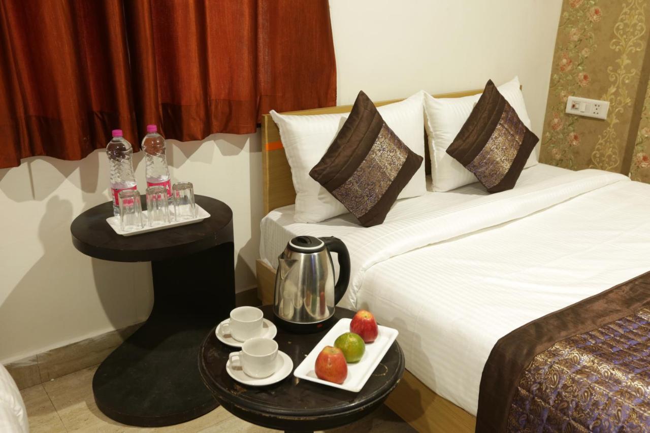 Hotel Ark Suites At Delhi Airport Nova Deli Exterior foto