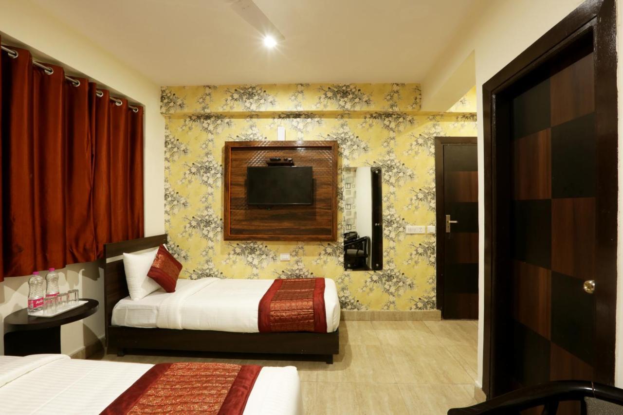 Hotel Ark Suites At Delhi Airport Nova Deli Exterior foto