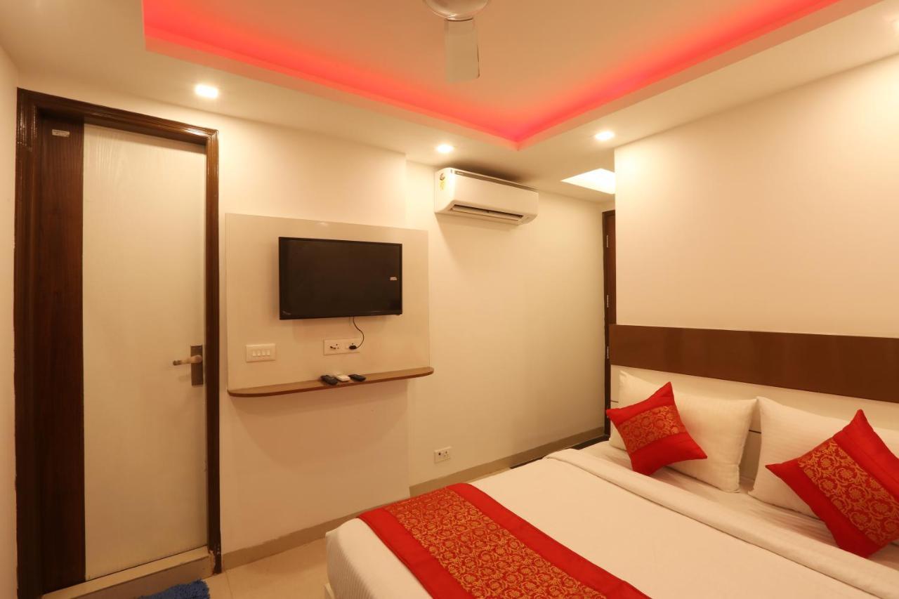 Hotel Ark Suites At Delhi Airport Nova Deli Exterior foto